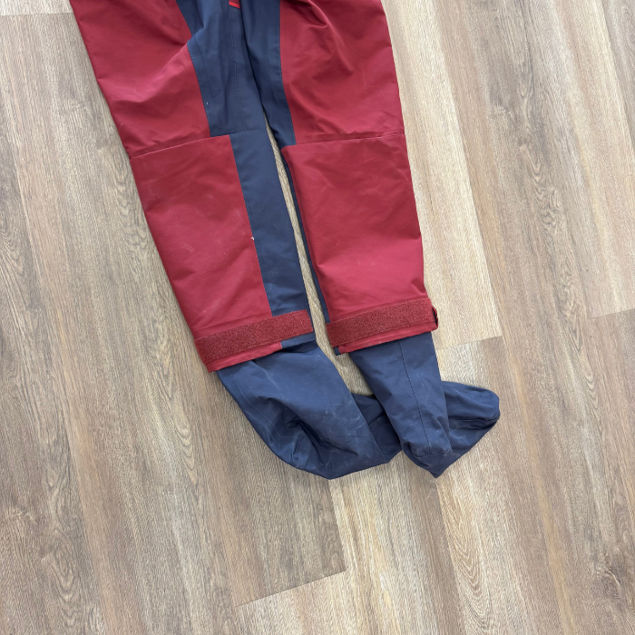 USED: Level Six Freya Womens Drysuit (MEDIUM)