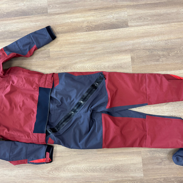 USED: Level Six Freya Womens Drysuit (LARGE)